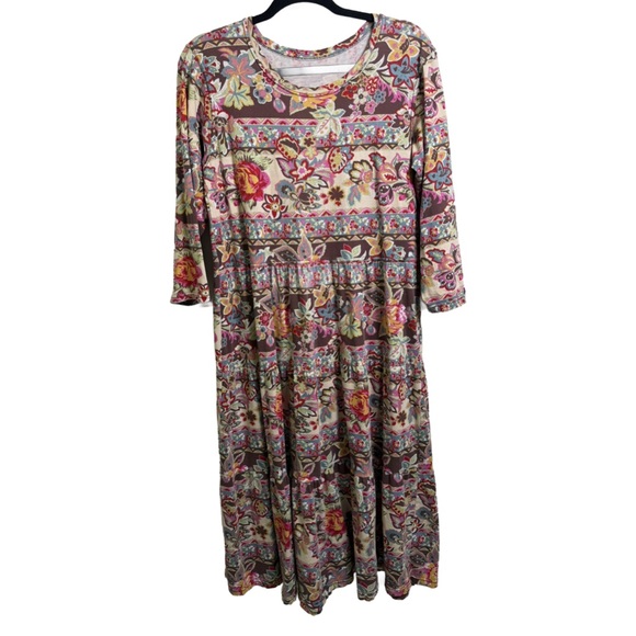 club Jella more Dresses & Skirts - Floral 3/4 Sleeve Dress